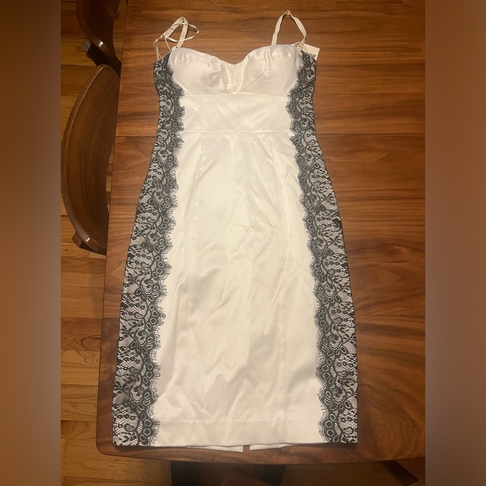 Guess dress size 3 color milk see pics